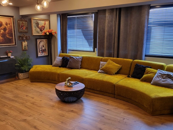 Многостаен апартамент в Несебър - 120 кв.м за 2075 €/кв.м - Снимка #1