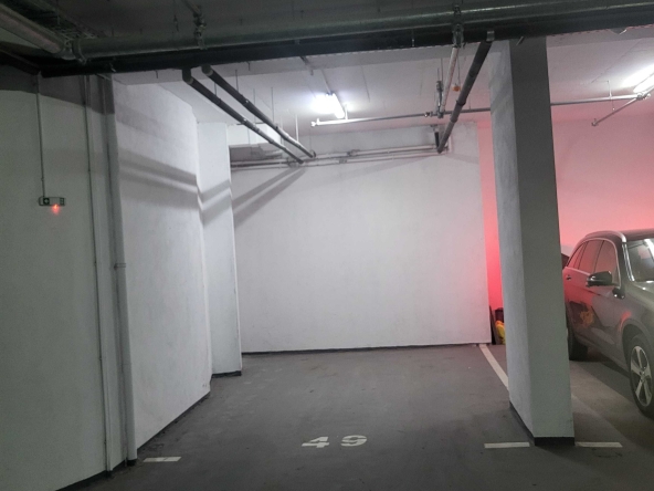 Дава се под наем Гараж / Паркомясто в Варна, Бриз - 14 кв.м за 99.45 € - Снимка #1