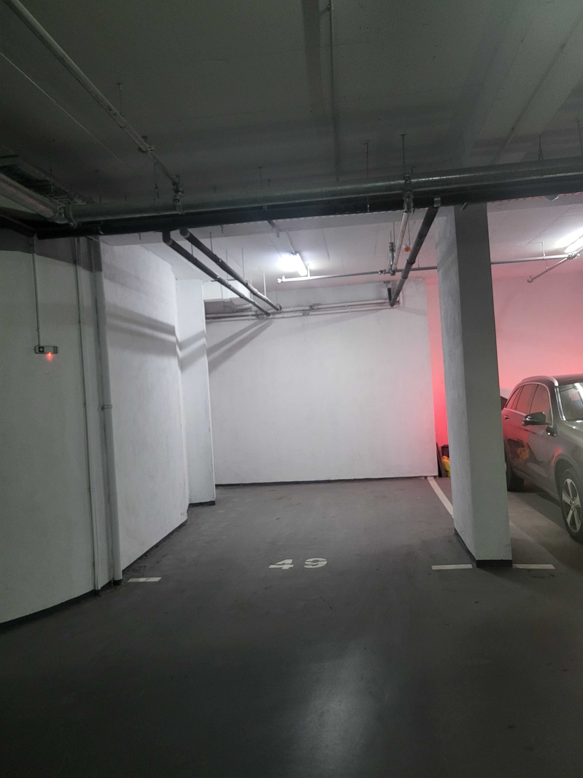 Дава се под наем Гараж / Паркомясто в Варна, Бриз - 14 кв.м за 99.45 € - Снимка #1