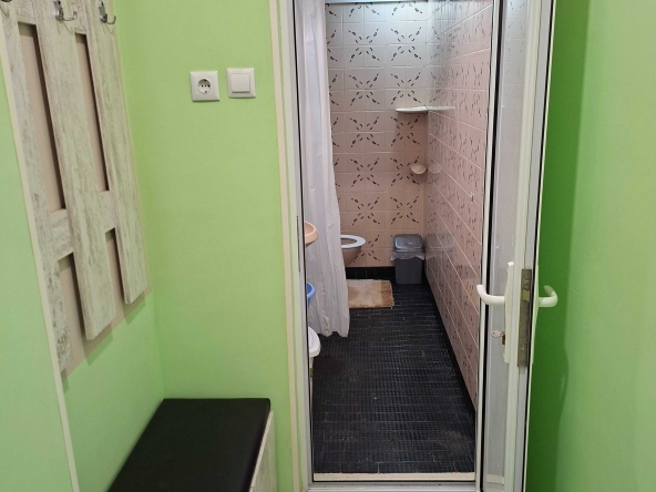 Дава се под наем Двустаен апартамент в Добрич, Център - 55 кв.м за 348.84 € - Снимка #1