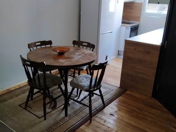 Дава се под наем Двустаен апартамент в София, Център - 58 кв.м за 648.21 € - Снимка #1