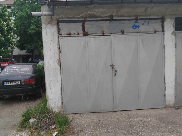 Гараж / Паркомясто в Разград, Възраждане - 17 кв.м за 600 €/кв.м - Снимка #1
