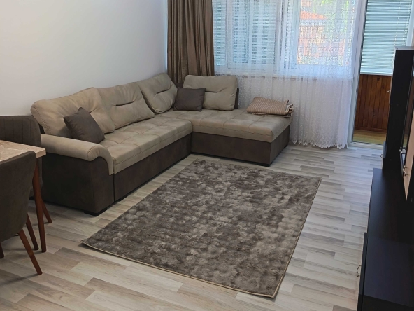 Двустаен апартамент в Омуртаг - 60 кв.м за 1258 €/кв.м - Снимка #1