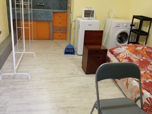 Дава се под наем Ателие в Варна, Генералите - 17 кв.м за 248.88 € - Снимка #1