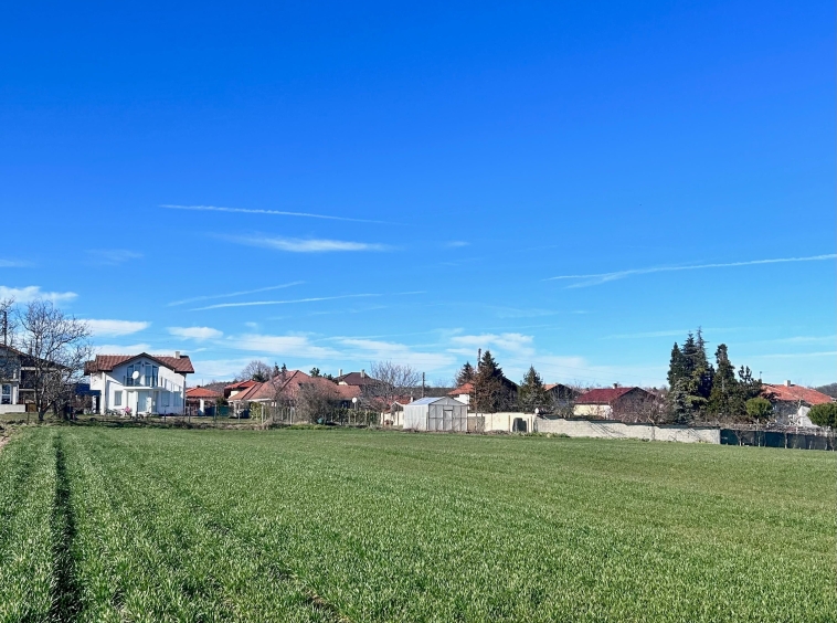 Парцел в с. Здравец, Област Варна - 1200 кв.м за 33 €/кв.м - Снимка #1