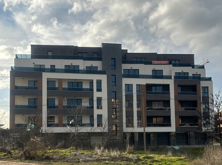 Дава се под наем Гараж / Паркомясто в Пловдив, Гагарин - 18 кв.м за 69.36 € - Снимка #1