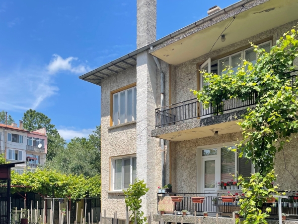 Къща в Дулово - 185 кв.м за 505 €/кв.м - Снимка #1