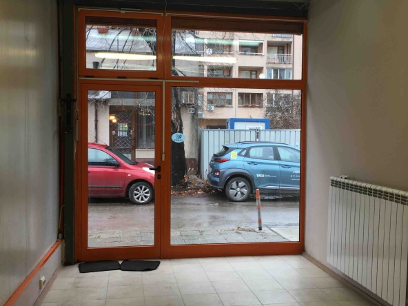 Дава се под наем Магазин в София, Надежда 1 - 20 кв.м за 255 € - Снимка #1