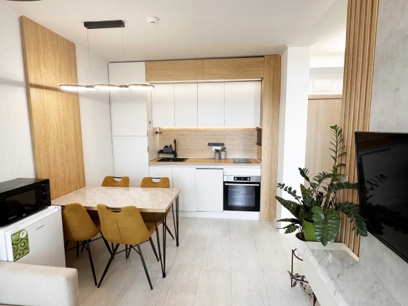 Двустаен апартамент в к.к. Слънчев бряг - 52 кв.м за 1116 €/кв.м - Снимка #1