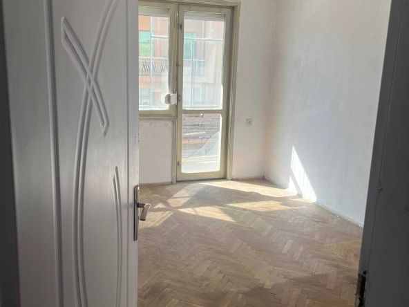 Многостаен апартамент в Велико Търново, Център - 100 кв.м за 1320 €/кв.м - Снимка #1