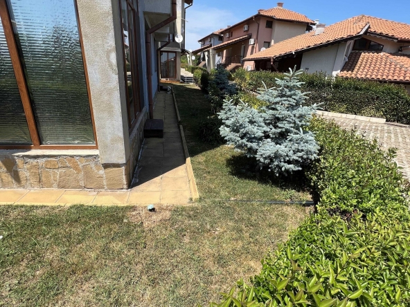 Дава се под наем Двустаен апартамент в Пловдив, Индустриална зона - Изток - 55 кв.м за 2958 € - Снимка #1