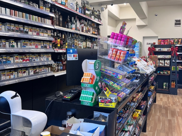 Магазин в София, Банишора - 60 кв.м за 170 €/кв.м - Снимка #1