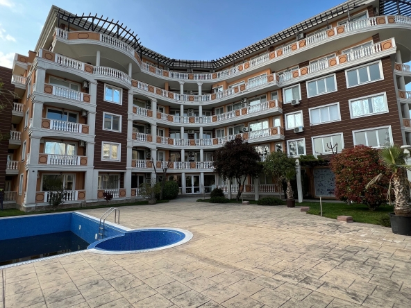 Дава се под наем Двустаен апартамент в к.к. Слънчев бряг - 60 кв.м за 4590 € - Снимка #1