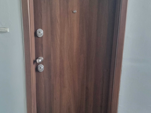 Дава се под наем Тристаен апартамент в София, Хаджи Димитър - 90 кв.м за 747.66 € - Снимка #1
