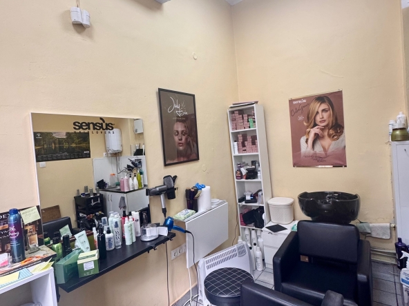 Магазин в София, Зона Б-5 - 20 кв.м за 1709 €/кв.м - Снимка #1