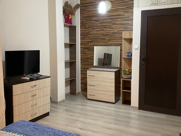 Дава се под наем Двустаен апартамент в Банско - 50 кв.м за 298.86 € - Снимка #1