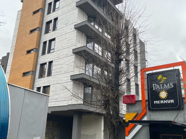 Многостаен апартамент в Казанлък - 338 кв.м за 634 €/кв.м - Снимка #1