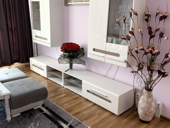 Тристаен апартамент в Казанлък - 84 кв.м за 607 €/кв.м - Снимка #1