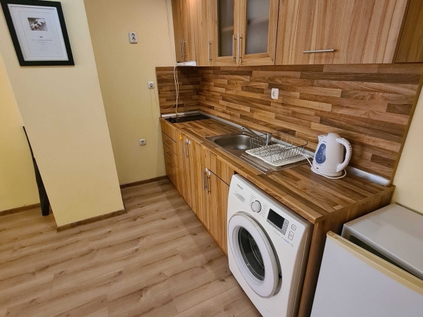 Дава се под наем Двустаен апартамент в к.к. Слънчев бряг - 80 кв.м за 2244 € - Снимка #1