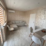 Тристаен апартамент в Дупница - 90 кв.м за 765 €/кв.м - Снимка #1