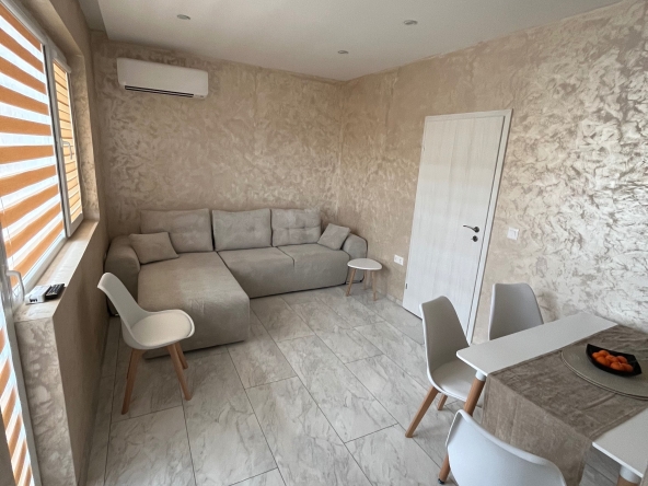 Тристаен апартамент в Дупница - 90 кв.м за 765 €/кв.м - Снимка #1