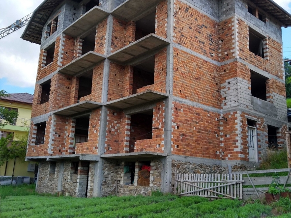 Къща в с. Кутела, Област Смолян - 700 кв.м за 55 €/кв.м - Снимка #1