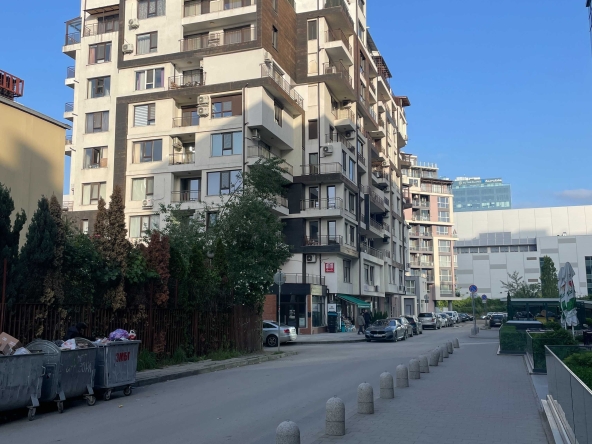 Дава се под наем Гараж / Паркомясто в София, Полигона - 5 кв.м за 39.78 € - Снимка #1