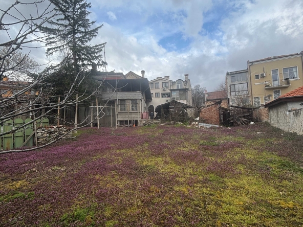 Парцел в Карлово - 1080 кв.м за 213 €/кв.м - Снимка #1