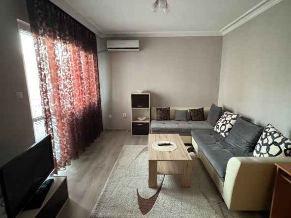 Дава се под наем Двустаен апартамент в Пловдив, Център - 60 кв.м за 468.69 € - Снимка #1