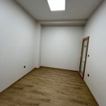 Дава се под наем Офис в Шумен, Център - 17 кв.м за 348.84 € - Снимка #1