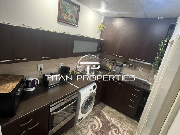 Дава се под наем Тристаен апартамент в Бургас, Център - 80 кв.м за 498.27 € - Снимка #1