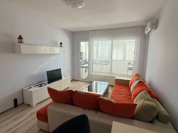 Дава се под наем Двустаен апартамент в София, Дружба 2 - 60 кв.м за 598.23 € - Снимка #1