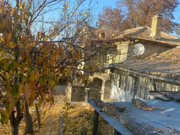 Къща в с. Брестак, Област Варна - 186 кв.м за 74 €/кв.м - Снимка #1