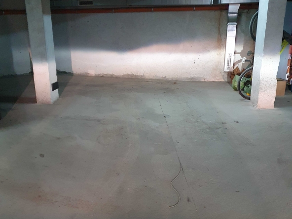 Гараж / Паркомясто в София, Кръстова вада - 16 кв.м за 1562 €/кв.м - Снимка #1