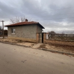 Къща в с. Царевци, Област Варна - 2000 кв.м за 18 €/кв.м - Снимка #1