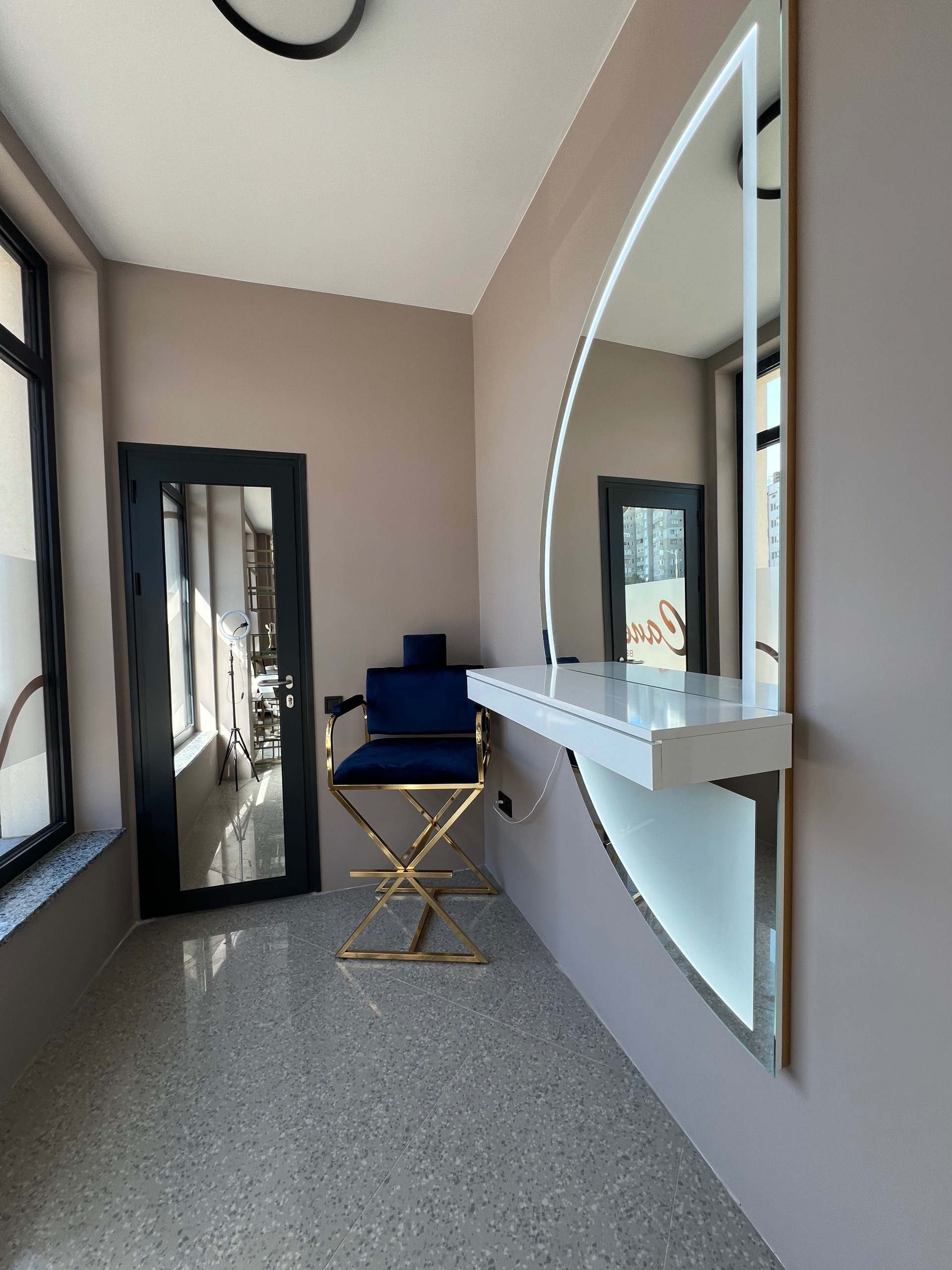 Дава се под наем  в Варна, Конфуто -  кв.м за 178.5 € - Снимка #1