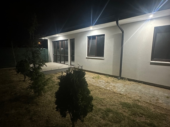 Къща в с. Малко Кадиево, Област Стара Загора - 100 кв.м за 1090 €/кв.м - Снимка #1