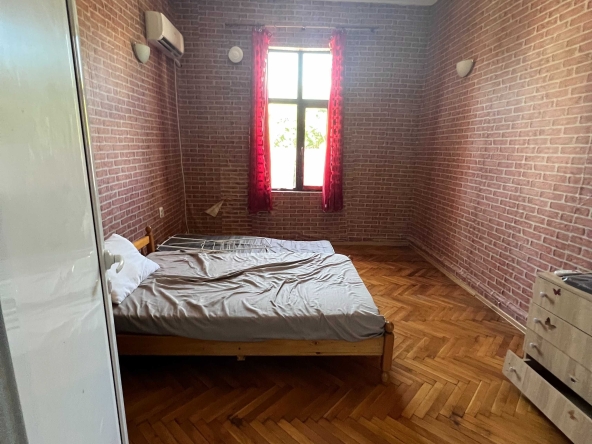 Дава се под наем Двустаен апартамент в Бургас, Център - 64 кв.м за 306 € - Снимка #1