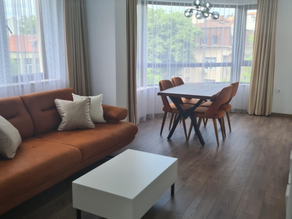 Дава се под наем Двустаен апартамент в Пловдив, Каменица 1 - 72 кв.м за 714 € - Снимка #1