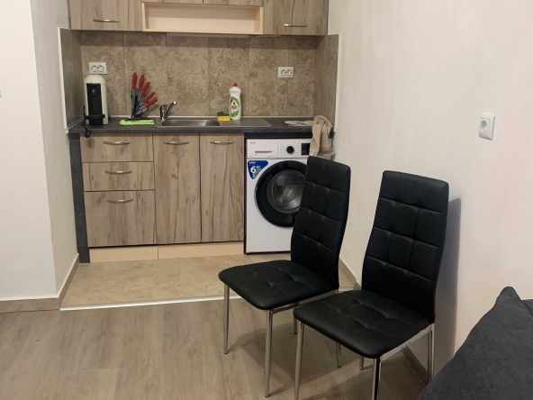 Тристаен апартамент в Карлово - 70 кв.м за 1166 €/кв.м - Снимка #1