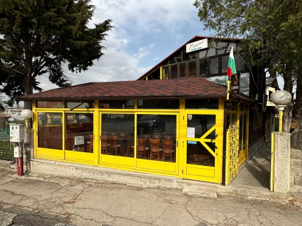 Заведение в Добрич, Червената пръст - 350 кв.м за 438 €/кв.м - Снимка #1