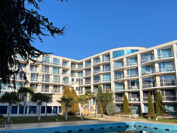 Едностаен апартамент в Велико Търново, Център - 25 кв.м за 1000 €/кв.м - Снимка #1