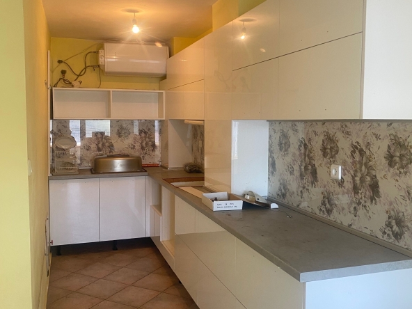 Дава се под наем Мезонет в Варна, Окръжна болница - 130 кв.м за 159000 € - Снимка #1