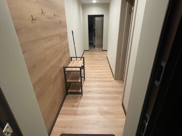 Дава се под наем Тристаен апартамент в Пазарджик, Ставропол - 85 кв.м за 306 € - Снимка #1