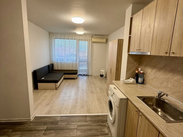 Дава се под наем Едностаен апартамент в Асеновград - 35 кв.м за 204 € - Снимка #1