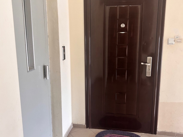 Дава се под наем Тристаен апартамент в Варна, Аспарухово - 78 кв.м за 510 € - Снимка #1