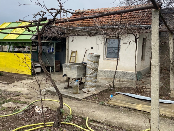 Парцел в Провадия - 1000 кв.м за 23 €/кв.м - Снимка #1