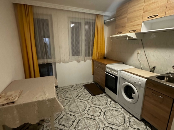 Дава се под наем Двустаен апартамент в Бургас, Център - 55 кв.м за 400 € - Снимка #1