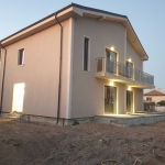 Къща в с. Крумово, Област Пловдив - 264 кв.м за 1326 €/кв.м - Снимка #1