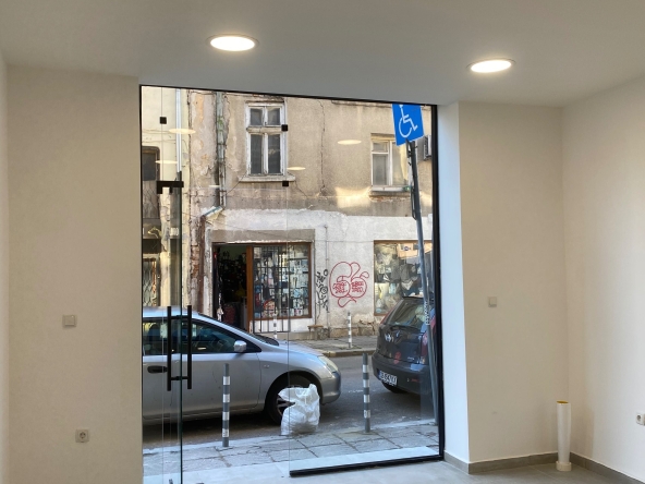 Магазин в София, Център - 30 кв.м за 2600 €/кв.м - Снимка #1
